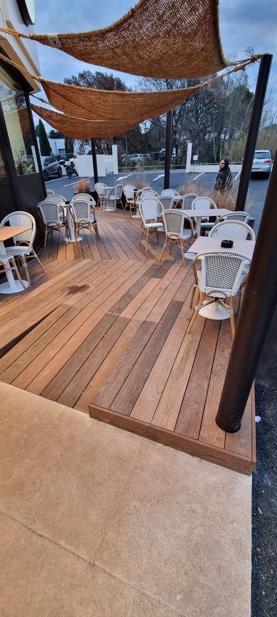Terrasse restaurant chaises