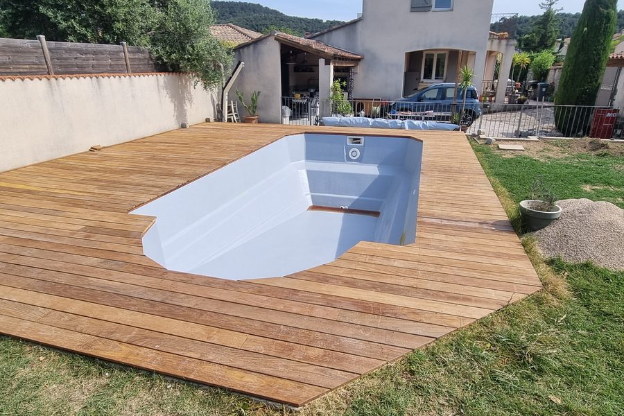 Après deck piscine bois